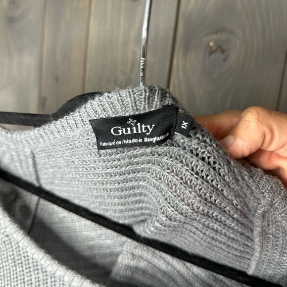 Braided Oversized Sweater - Picture 4 of 4